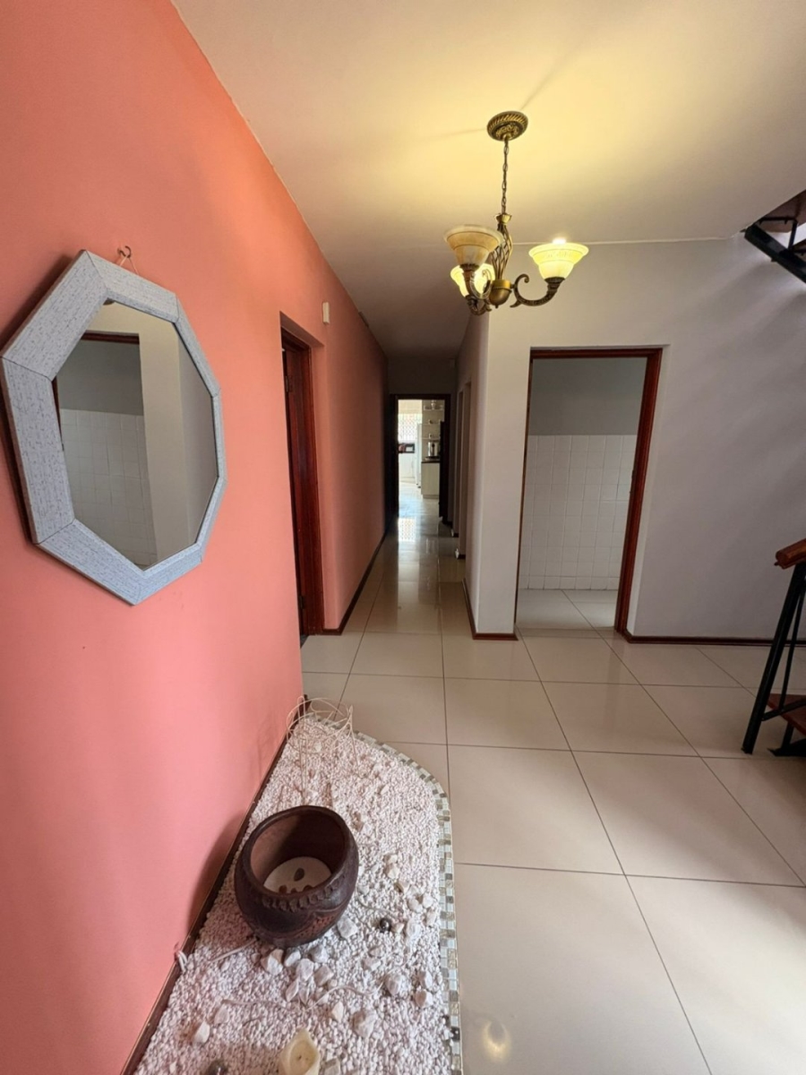 4 Bedroom Property for Sale in Braelyn Eastern Cape